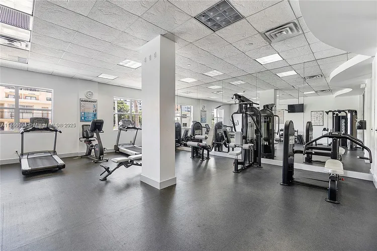 401 Blu Condo #406 image #25