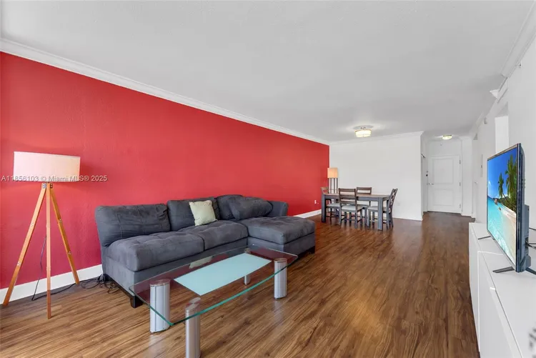 401 Blu Condo #406 image #6