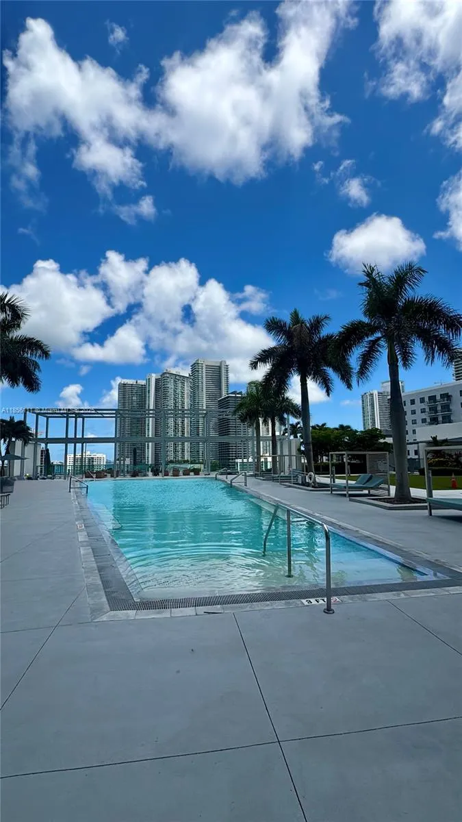 Midtown 4 #H1413 image #11