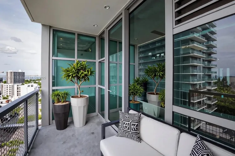 Midtown 4 #H1413 image #7