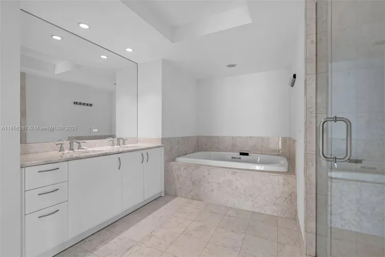 Jade Brickell #1201 image #15