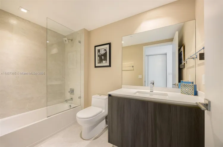 Aria on the Bay #1912 image #14