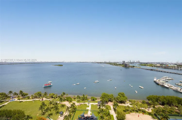 Aria on the Bay #1912 image #16