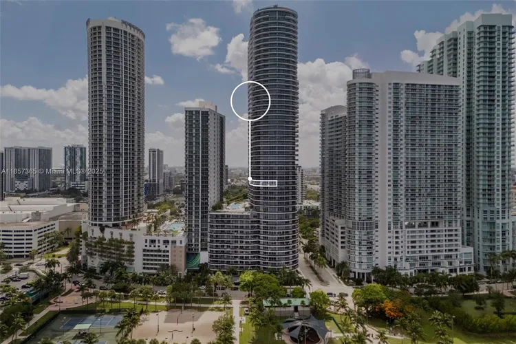 Aria on the Bay #1912 image #20