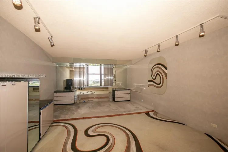 Cricket Club Miami #1803 image #13