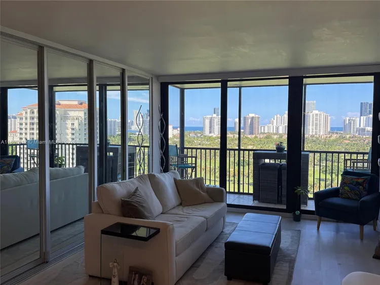 Coronado #1808 image #10