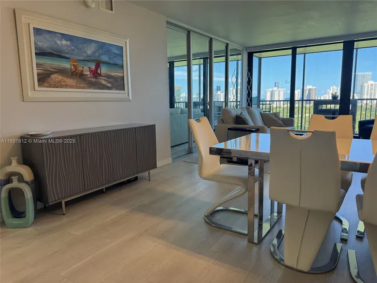 Coronado #1808 image #31