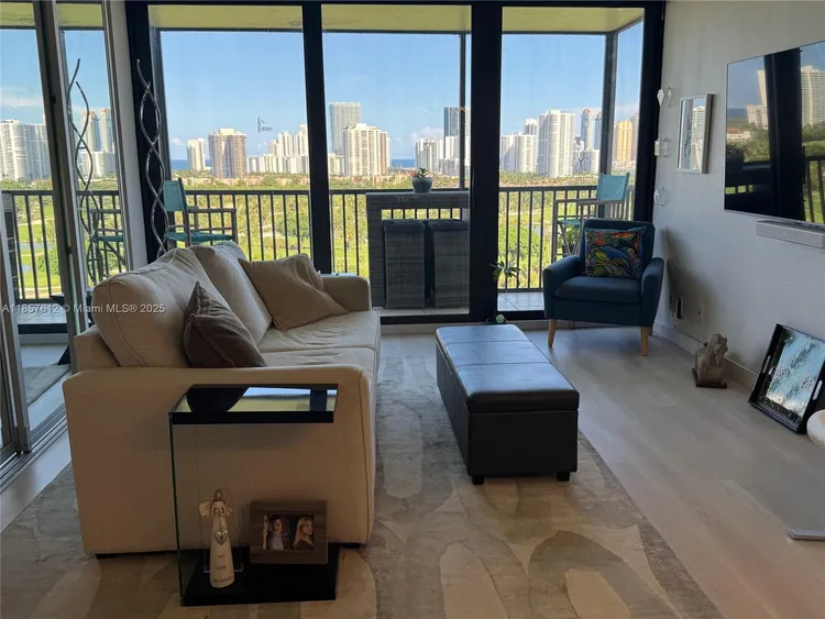 Coronado #1808 image #32