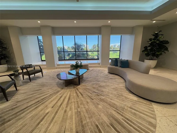 Coronado #1808 image #6