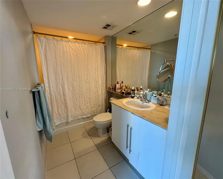 One Miami #1601 image #11