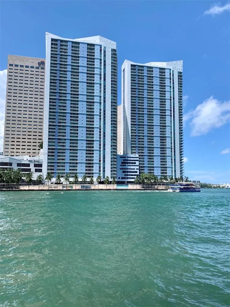 One Miami #1601 image #21