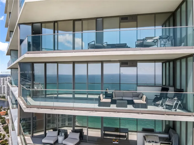 Residences by Armani Casa #3504 image #7