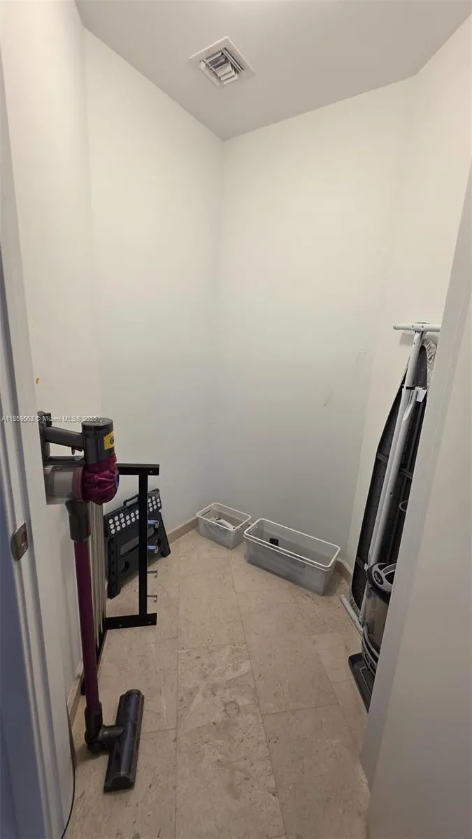 Reach Brickell City Centre #2412 image #18