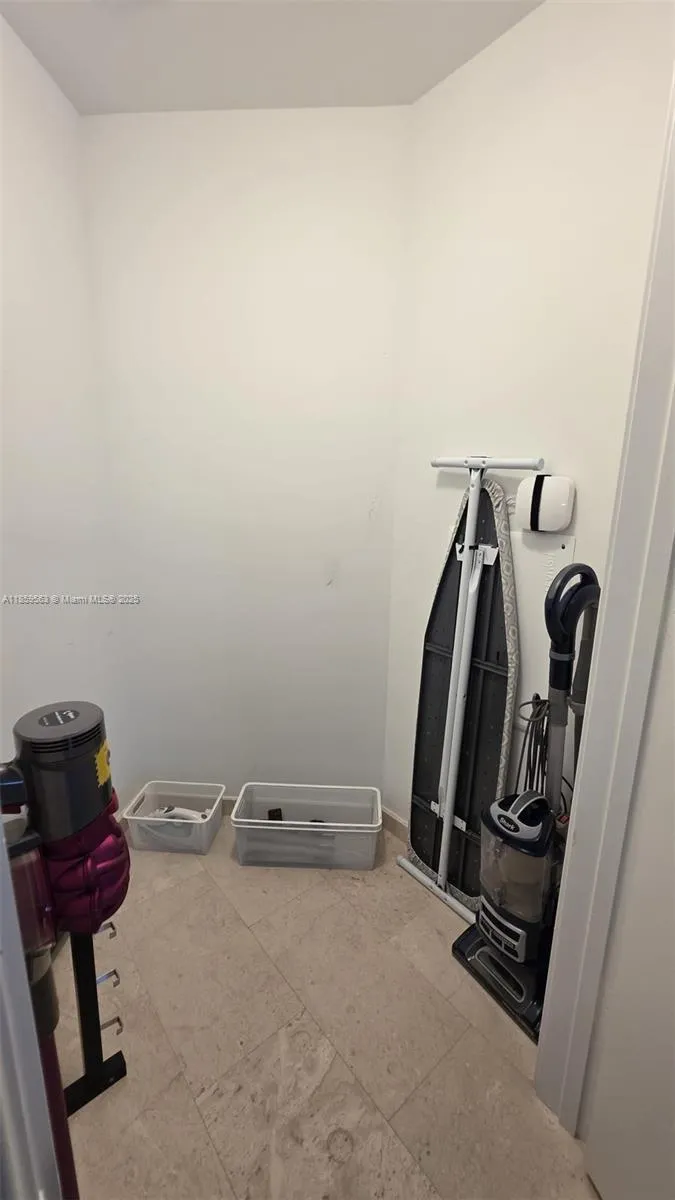 Reach Brickell City Centre #2412 image #20