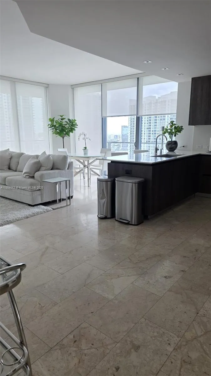 Reach Brickell City Centre #2412 image #21