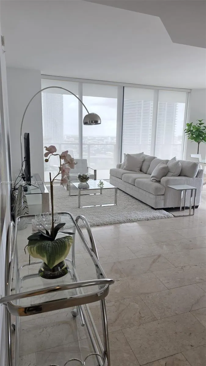 Reach Brickell City Centre #2412 image #22