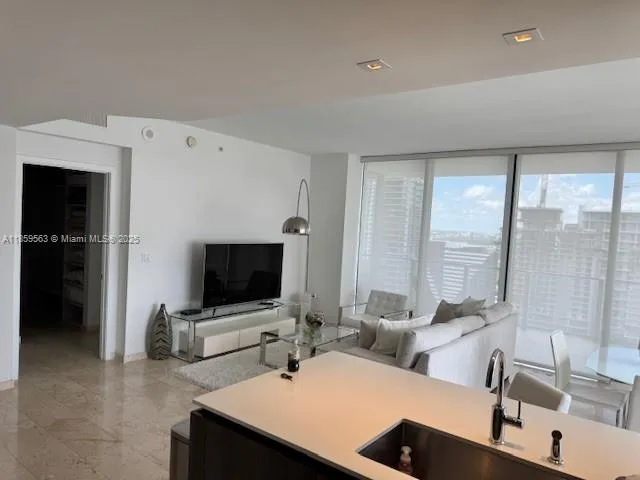 Reach Brickell City Centre #2412 image #33