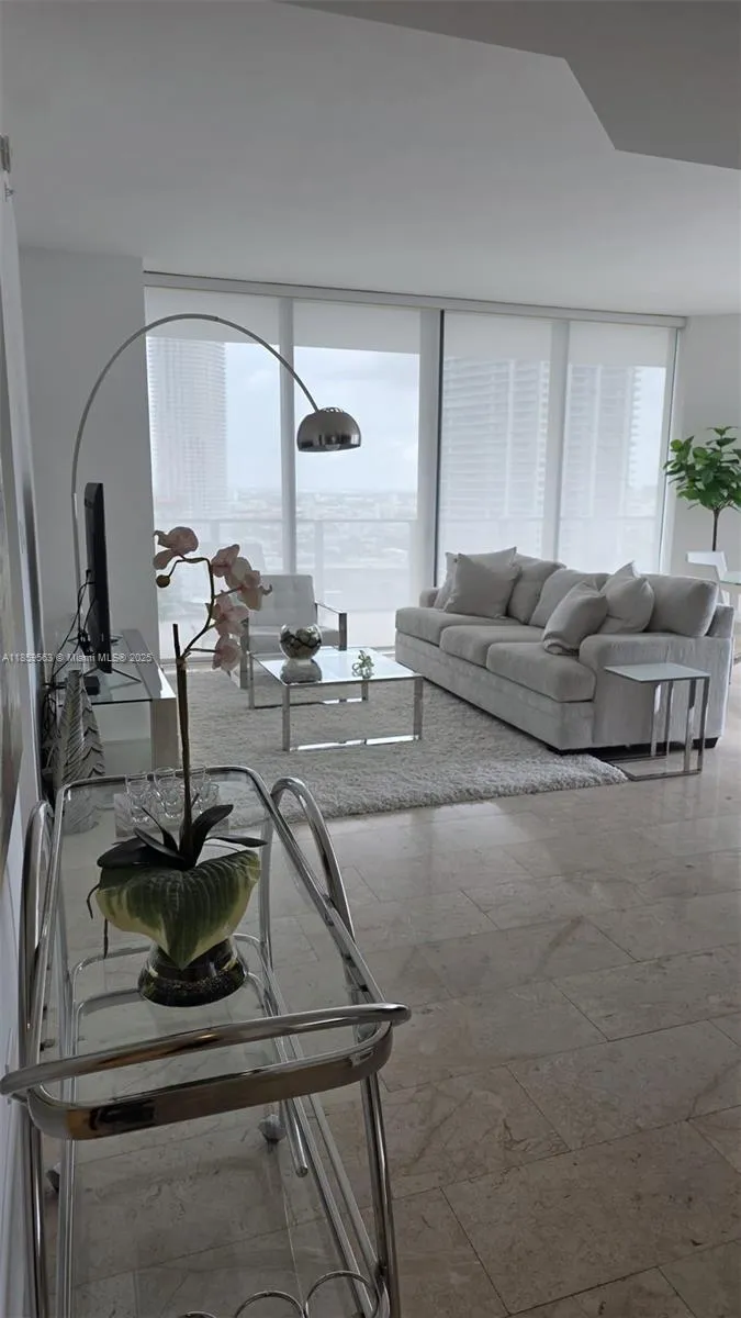 Reach Brickell City Centre #2412 image #8