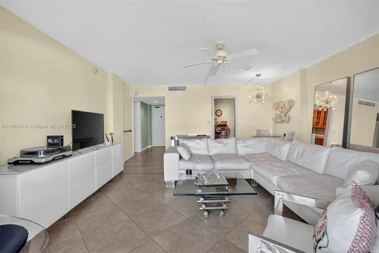 Lauderdale Tower #K8 image #13