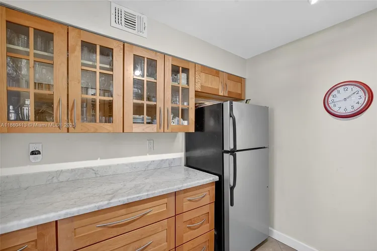 Lauderdale Tower #K8 image #19