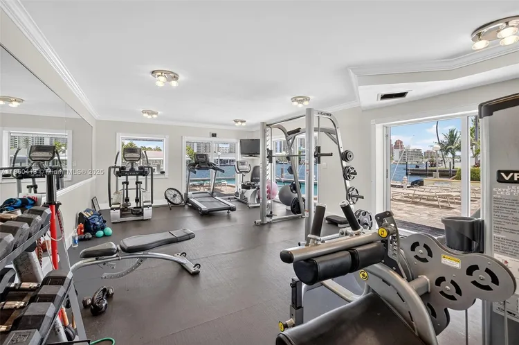 Lauderdale Tower #K8 image #38