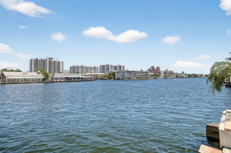 Lauderdale Tower #K8 image #48