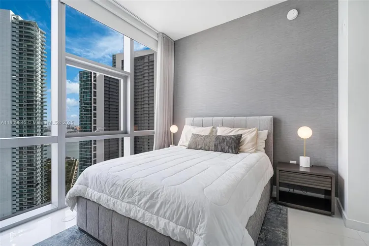 Paramount Miami Worldcenter #3301 image #14