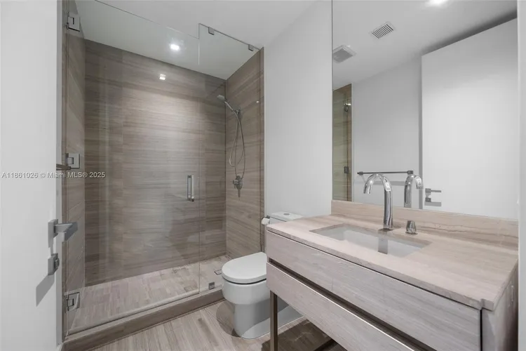 Residences by Armani Casa #505 image #17