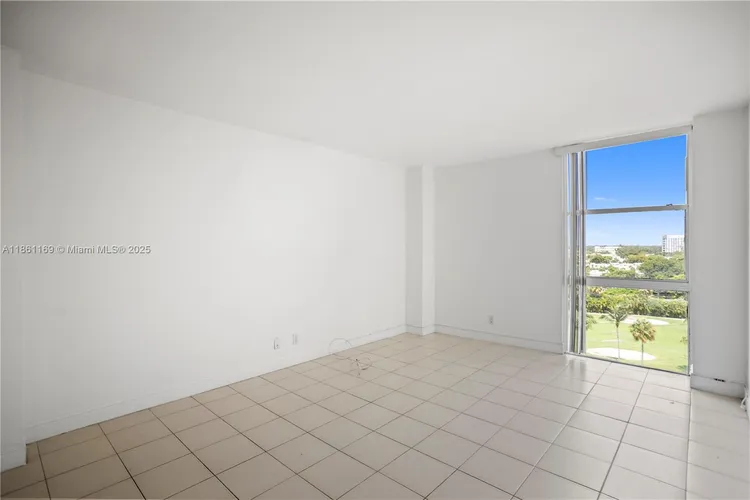 Coronado #901 image #17