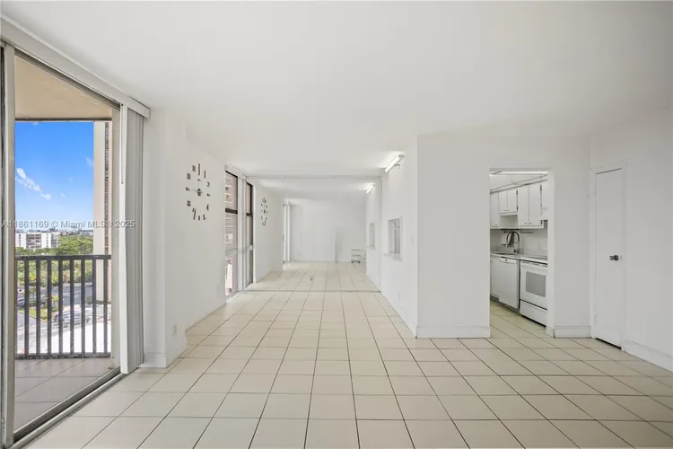 Coronado #901 image #25