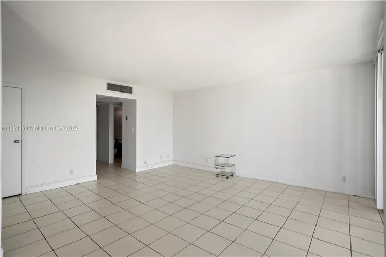 Coronado #901 image #26