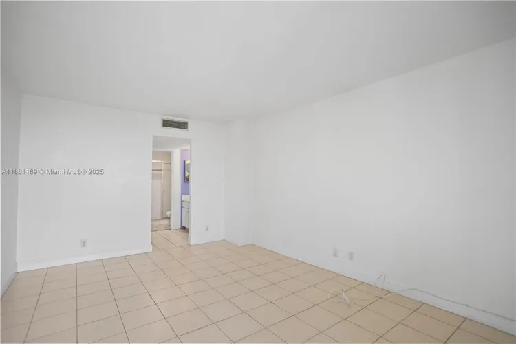 Coronado #901 image #28