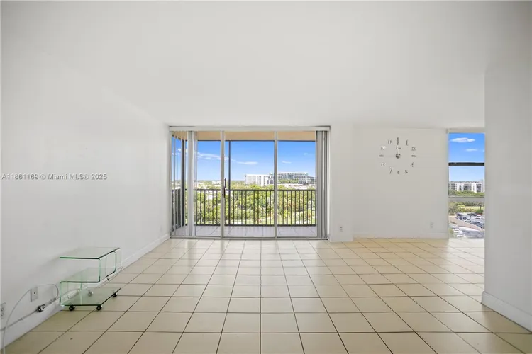 Coronado #901 image #9