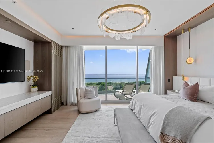 Fendi Chateau Residences #303 image #26