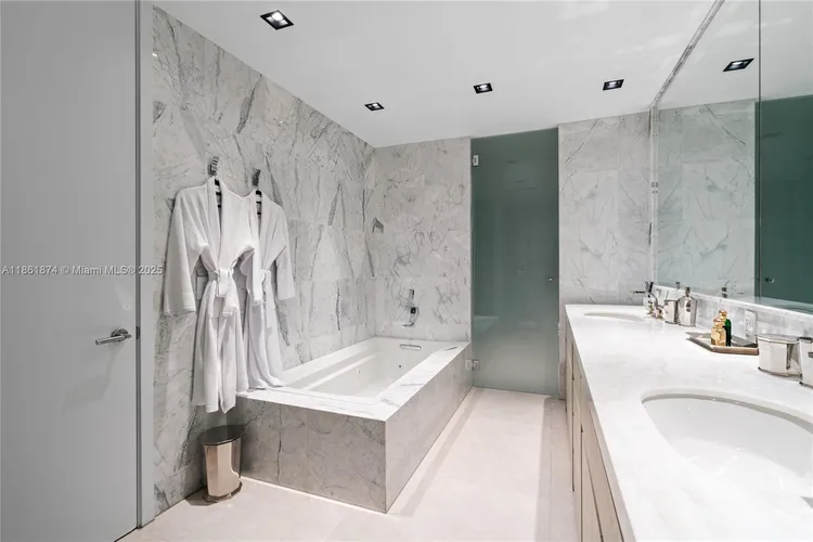 Fendi Chateau Residences #303 image #35