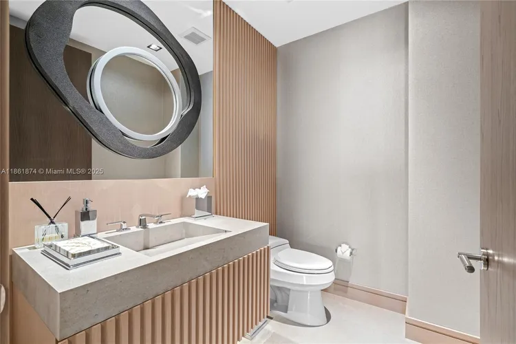 Fendi Chateau Residences #303 image #8