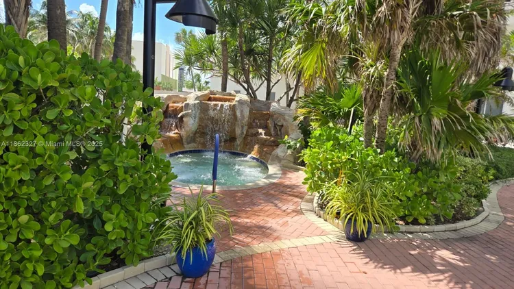 The Residences On Hollywood Beach #108 image #29