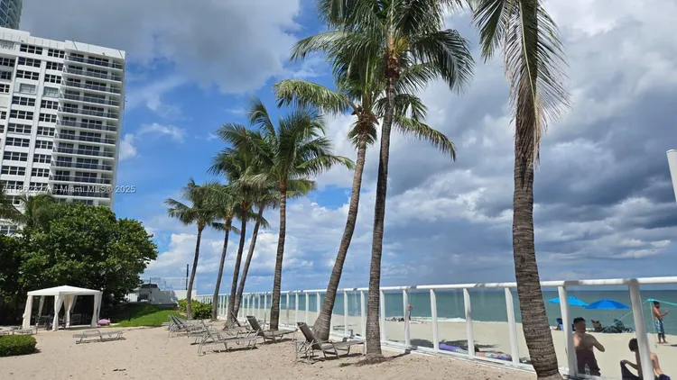 The Residences On Hollywood Beach #108 image #33