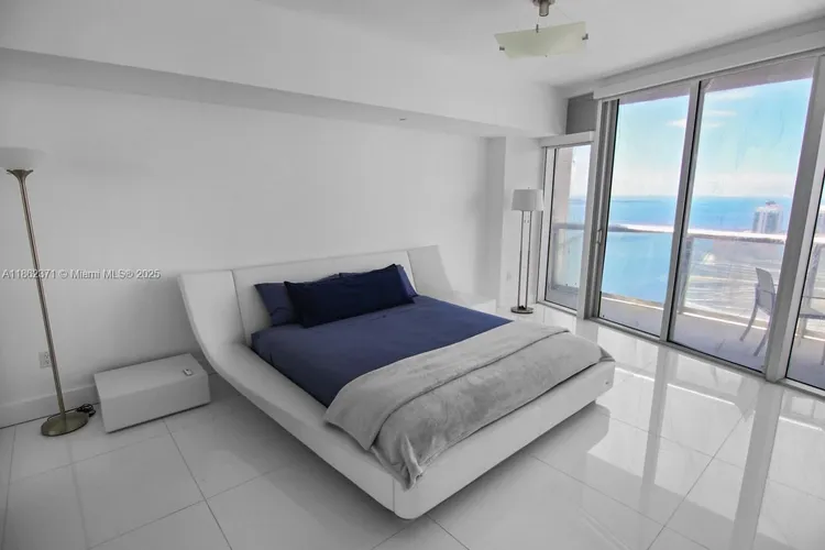 Icon Brickell II #5609 image #17