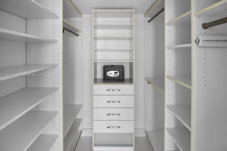 Icon Brickell II #5609 image #18