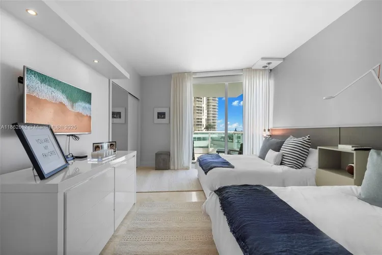 Porto Vita North Tower #604 image #13