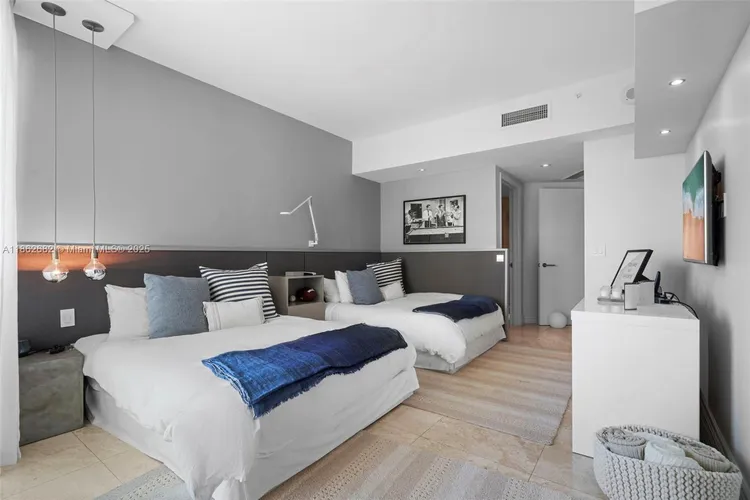 Porto Vita North Tower #604 image #21