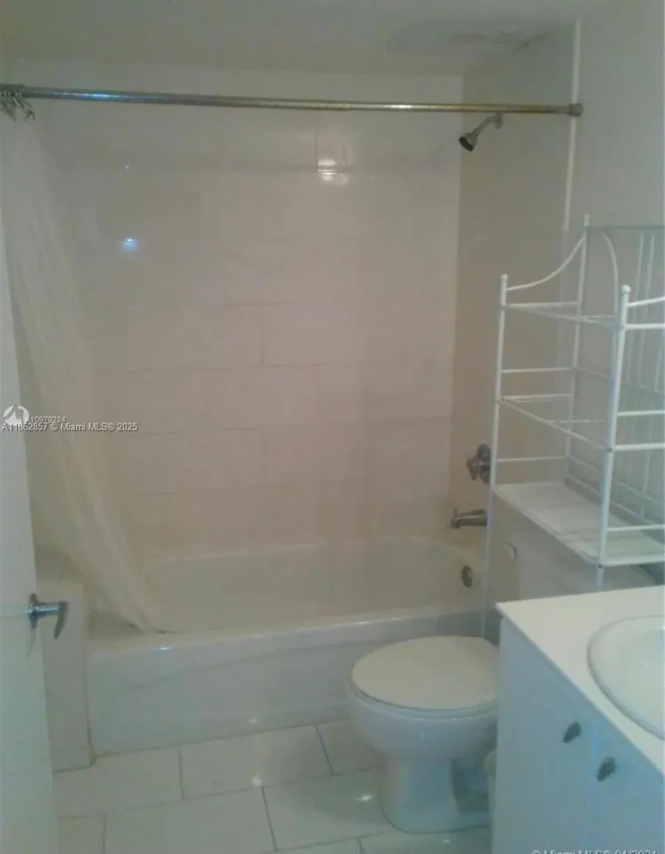 Villaggio in the Grove #403 image #17