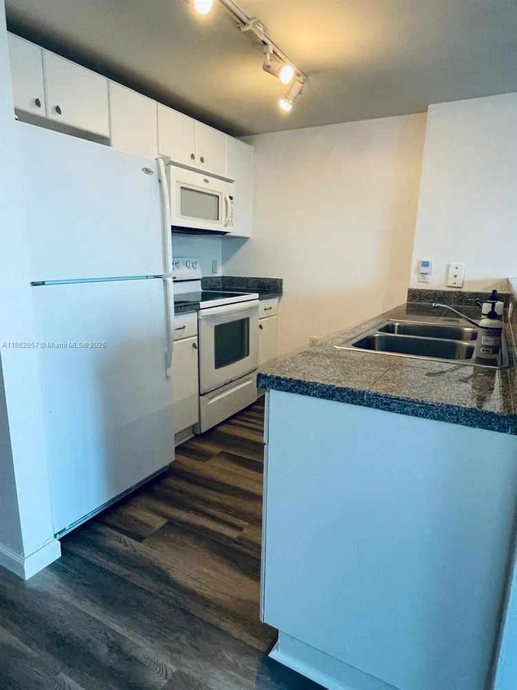 Villaggio in the Grove #403 image #7