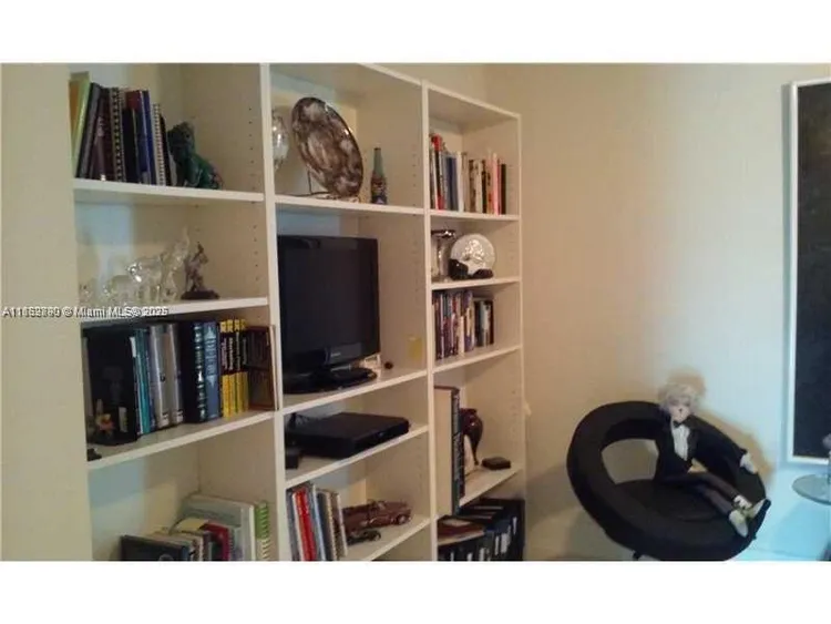 Artech #304 image #16