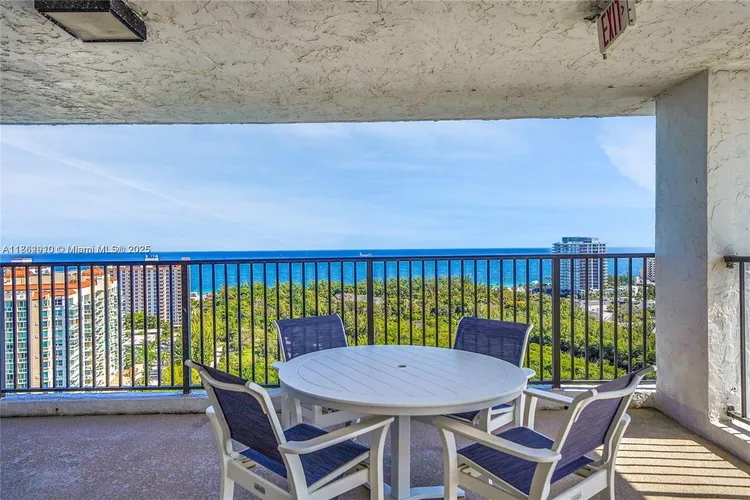 The Corinthian #20E image #35