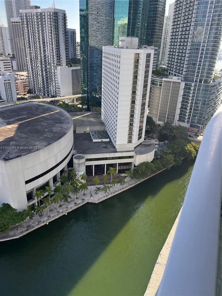 Brickell on the River North #2801 image #13