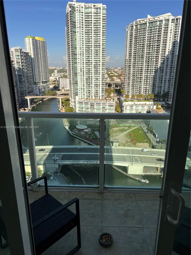 Brickell on the River North #2801 image #19