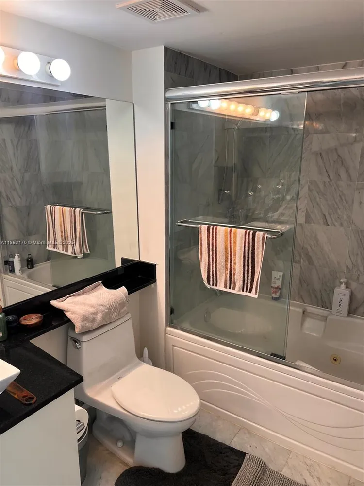 Brickell on the River North #2801 image #25