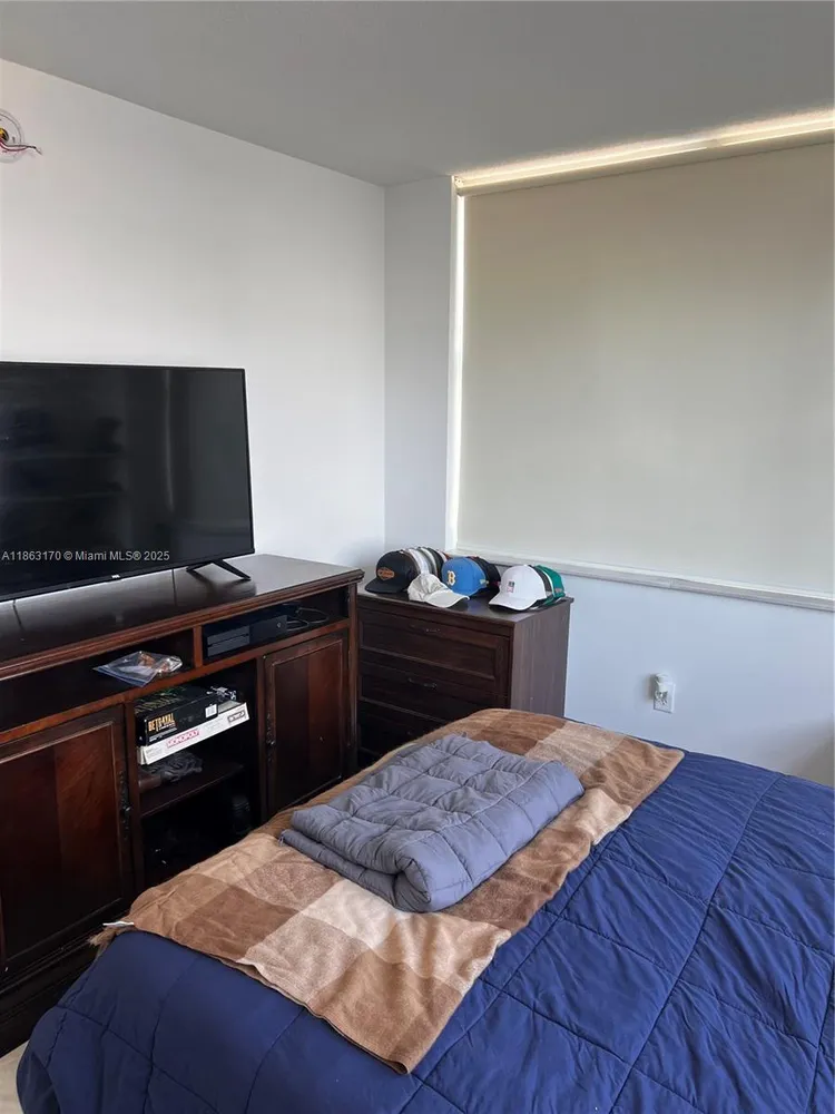 Brickell on the River North #2801 image #29